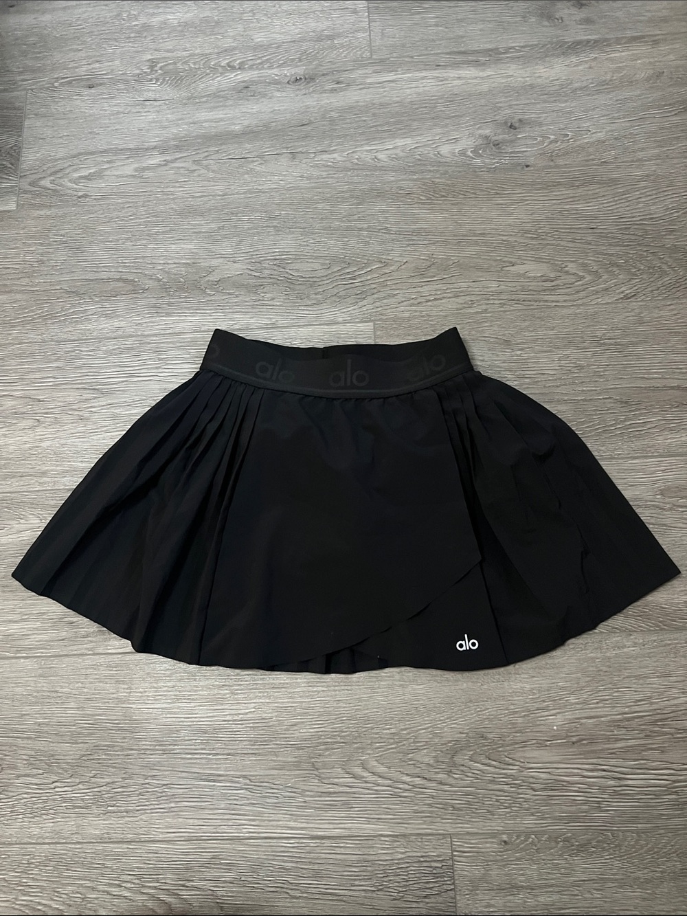 ALO Yoga Black Pleated Skater Skort